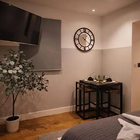 Cosy 1br In The Heart Of