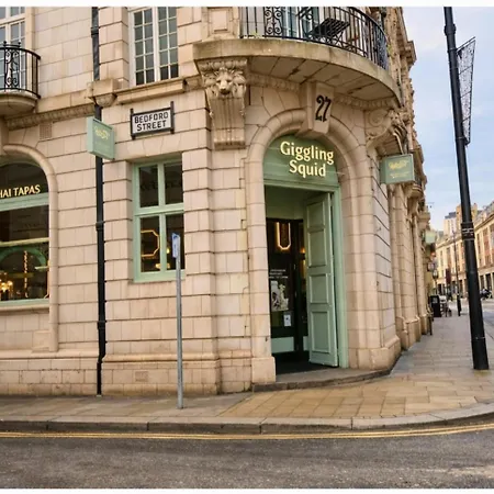 Cosy 1br In The Heart Of Apartment *